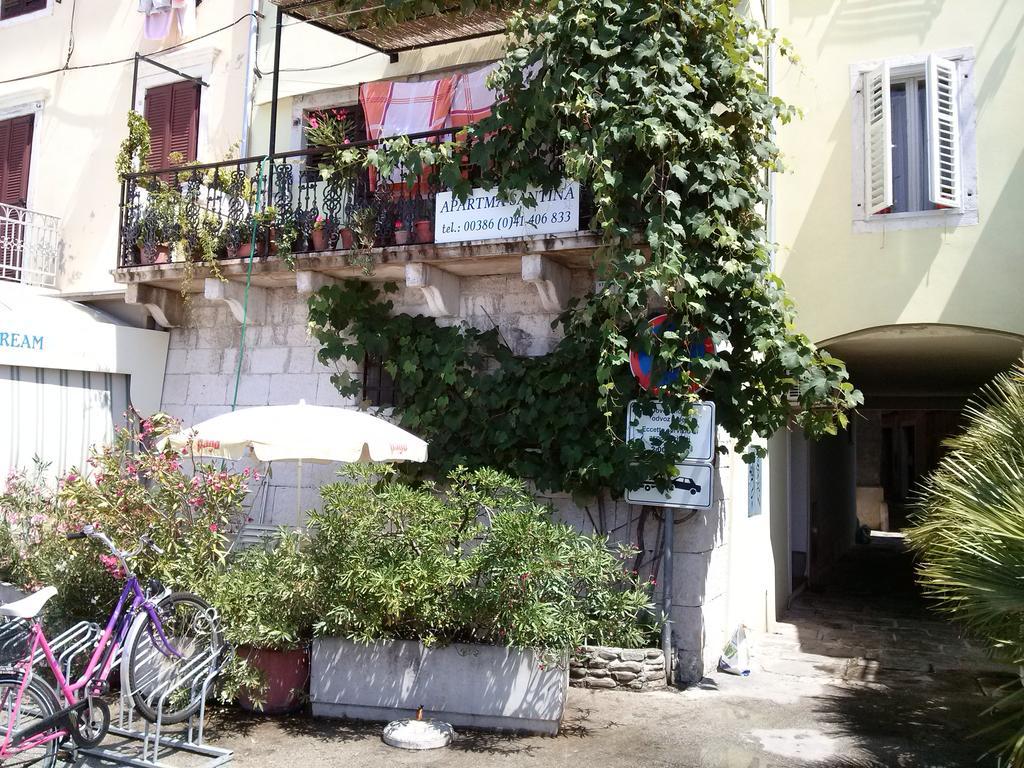Apartma Santina Apartment ไพราน ภายนอก รูปภาพ